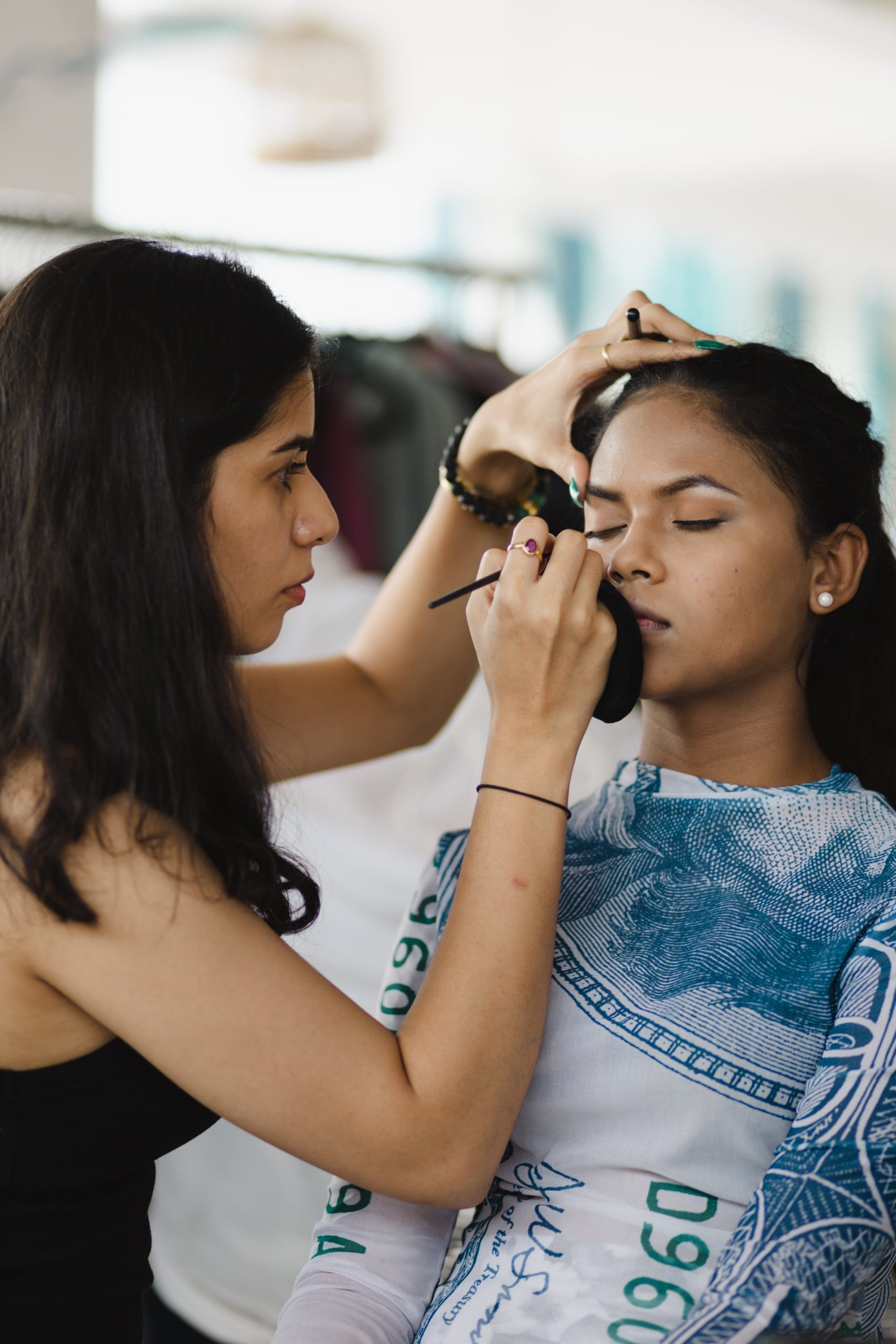 Giving beauty classes