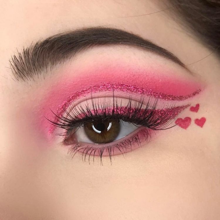 Neon pink pop eyeshadow looks